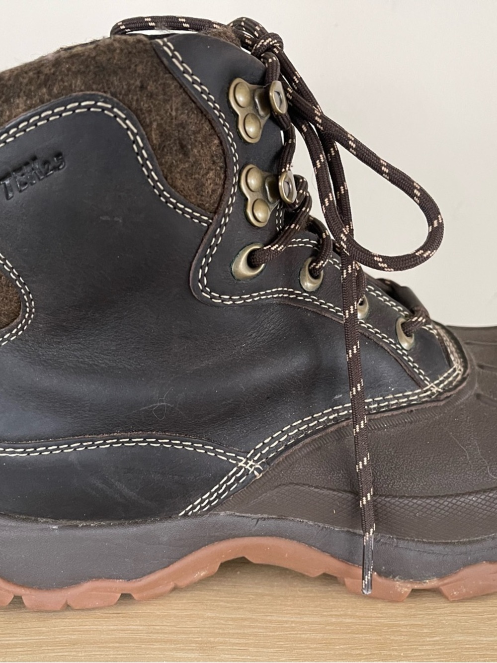 LL Bean Storm Chaser Women’s Boots 9.5M